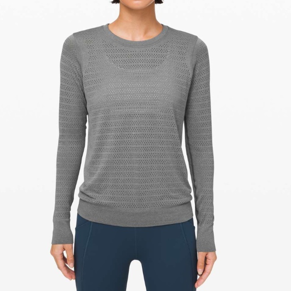 #291 Lululemon Breeze By Long Sleeve *Squad
Slate / White (Approx Sz 8 -PTp 18”)